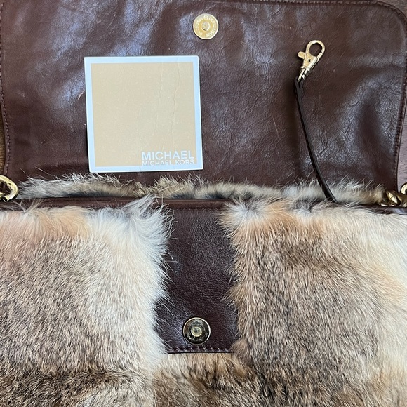 Michael Kors - Rabbit Fur Vintage Crossbody Bag - Picture 7 of 9